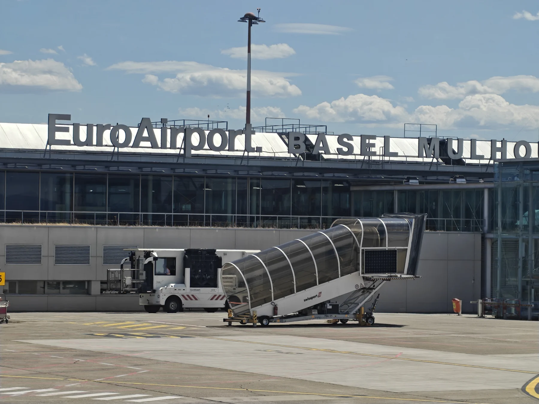 10 Things to Know Before Travelling Through Basel Airport
